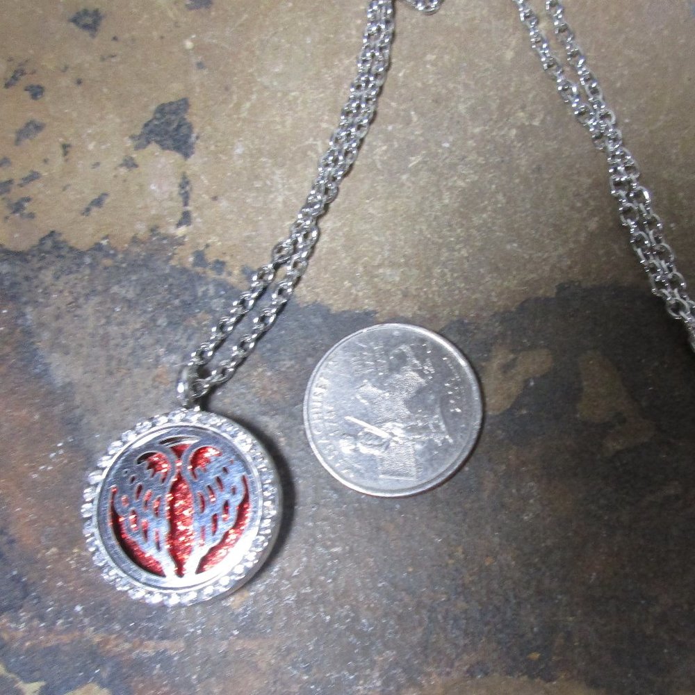2021 Red Angel wing aromatherapy necklace